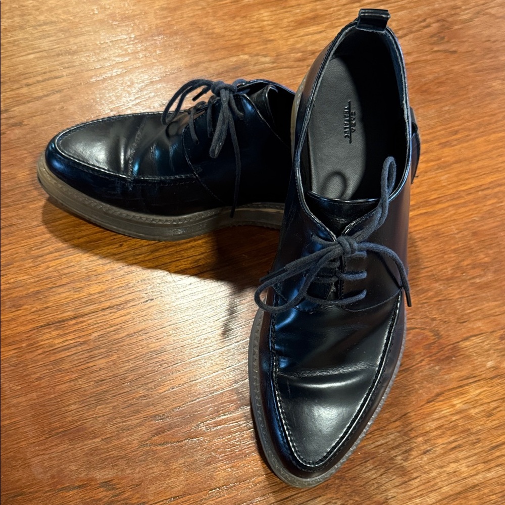 Zara Women’s Black Leather Shoes
